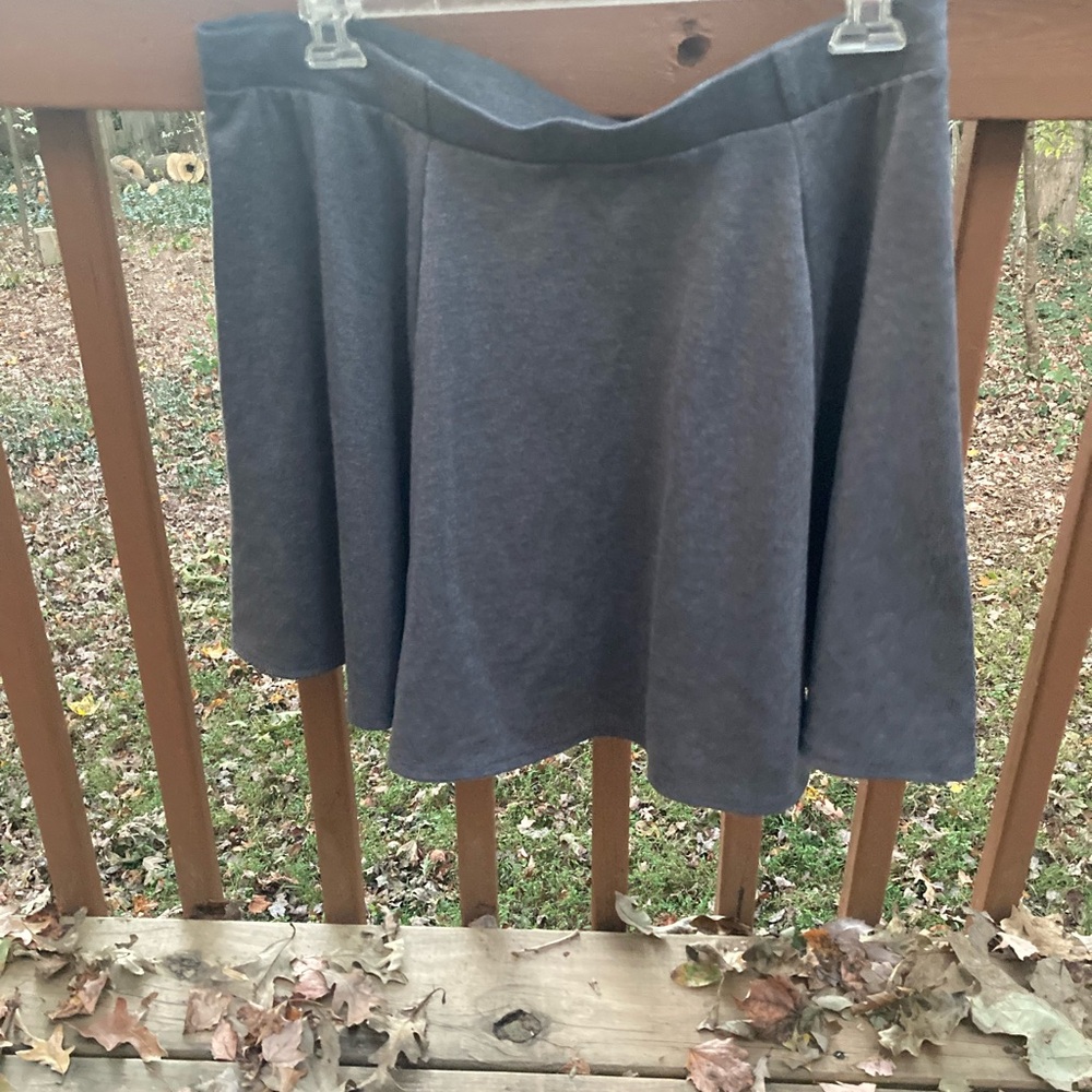 Maurices grey knit skirt